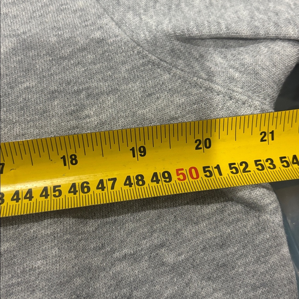 new balance new with tag women’s cozy light grey sweatshirt - Picture 3 of 3